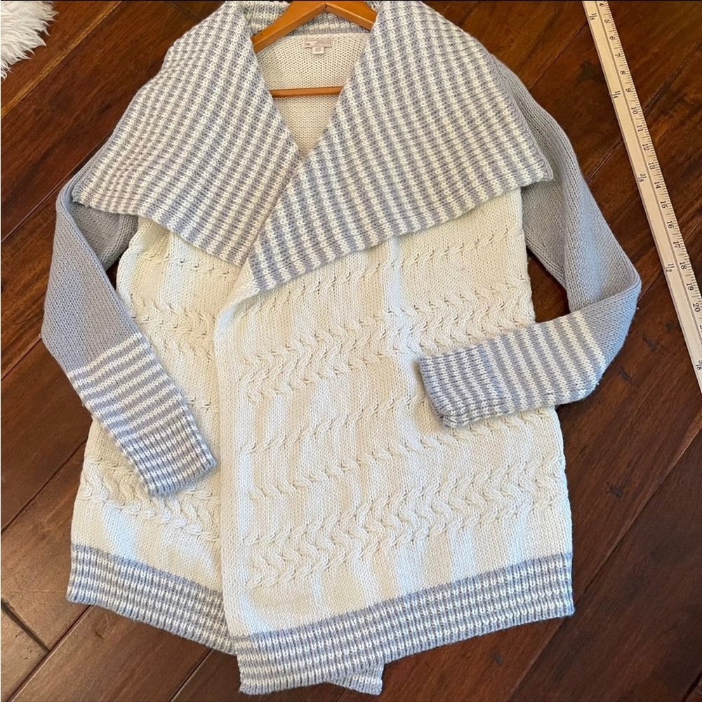 Gap wrap cardigan xs